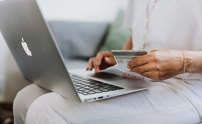 E-ticaret için mobil uygulama ve web yazılım geliştirme